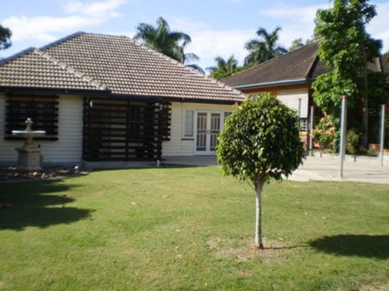 42 Jones Street, Wandal QLD 4700